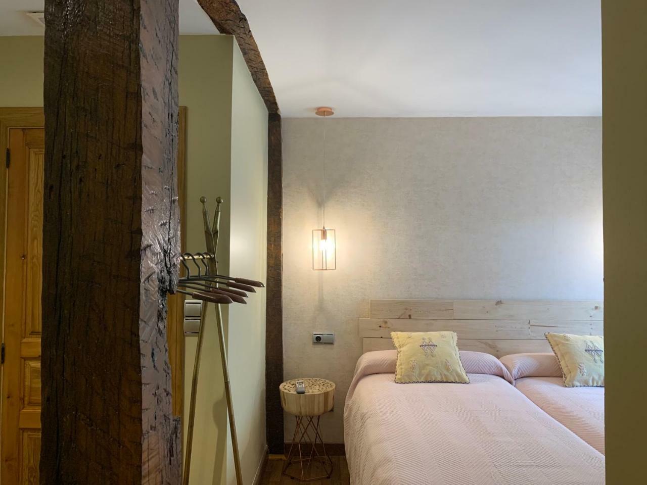 סרוורה דל פיסוארגה Hostal El Resbalon מראה חיצוני תמונה